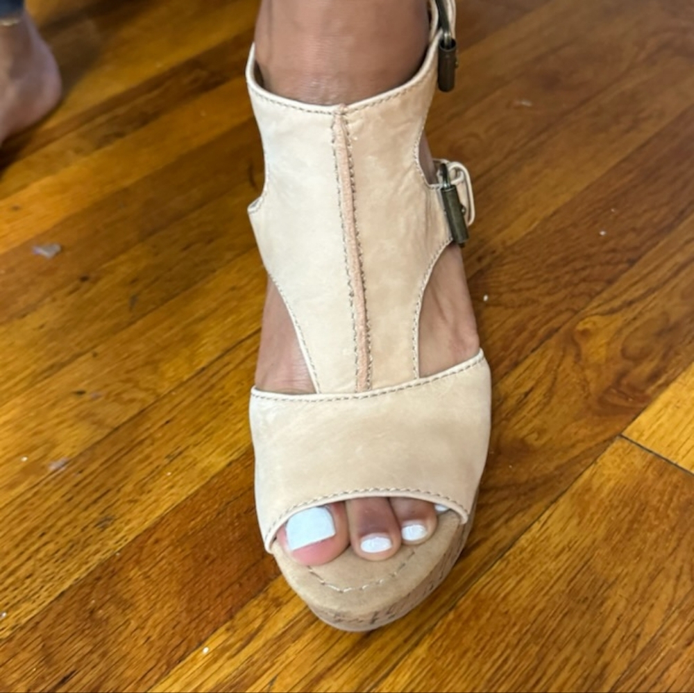 Open toe wedge. - Picture 4 of 7